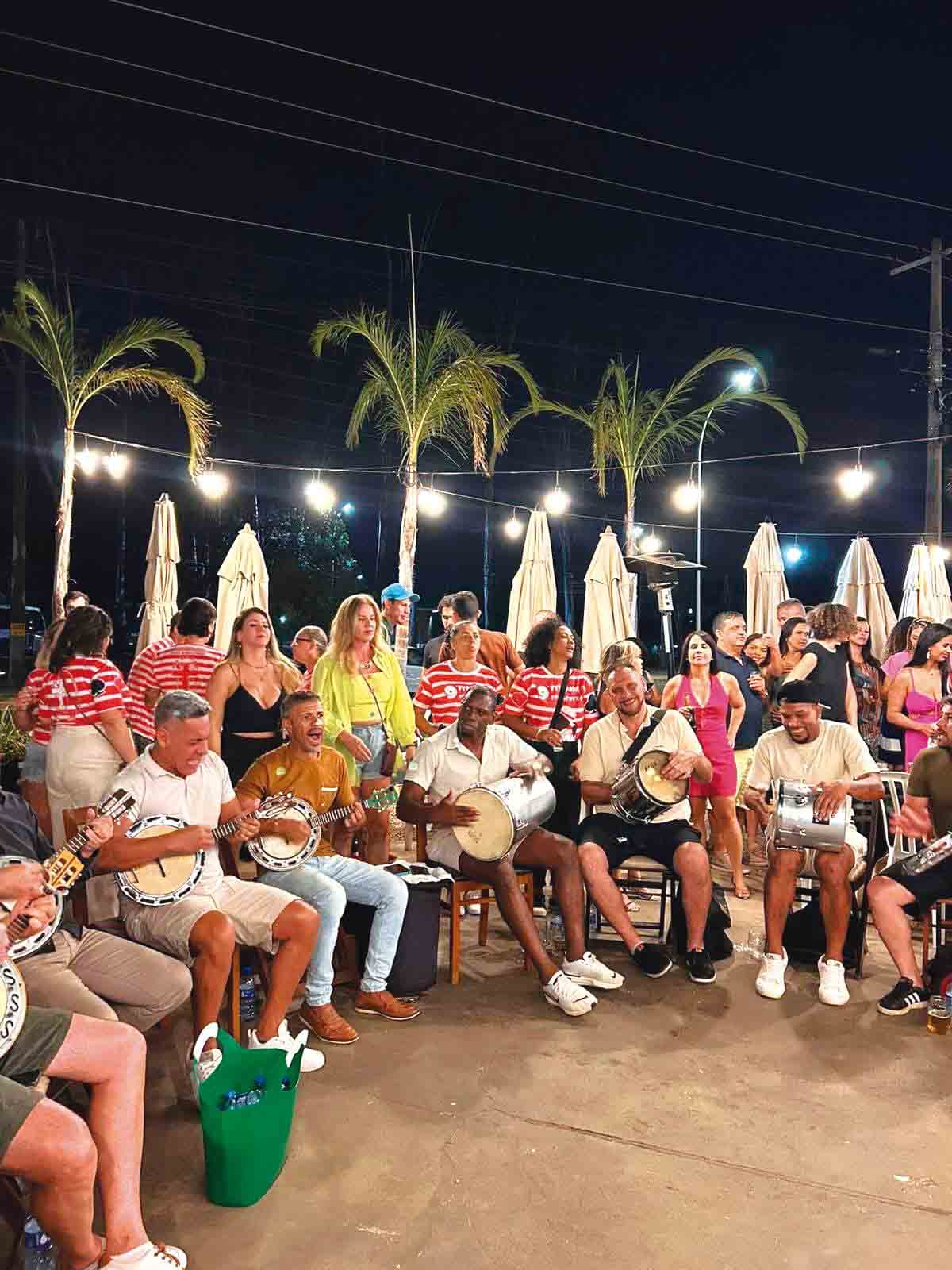 Du Nada Um Samba No Carnaval Do Guara